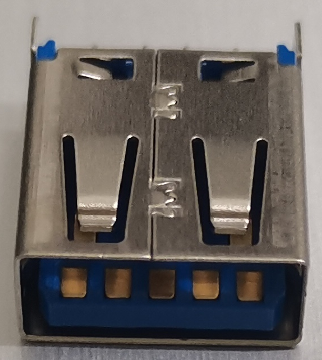 18-36090-5A63-0 USB 3.1 Gen2 Type-A コネクターボード